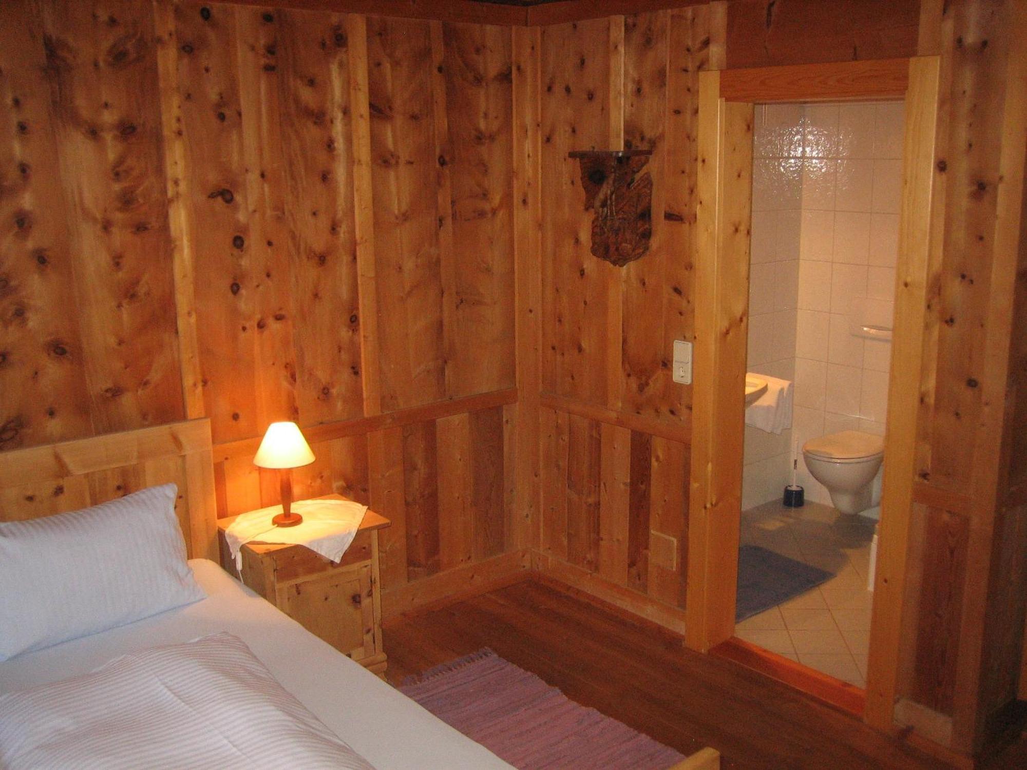 Haus Ursula Apartment คัลส์ อัม โกรสส์กล็อคเนอร์ ภายนอก รูปภาพ