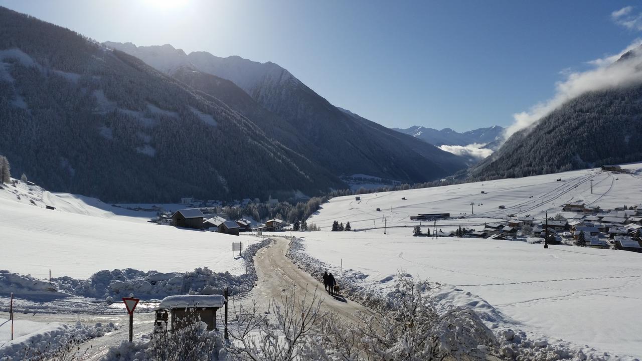 Haus Ursula Apartment คัลส์ อัม โกรสส์กล็อคเนอร์ ภายนอก รูปภาพ